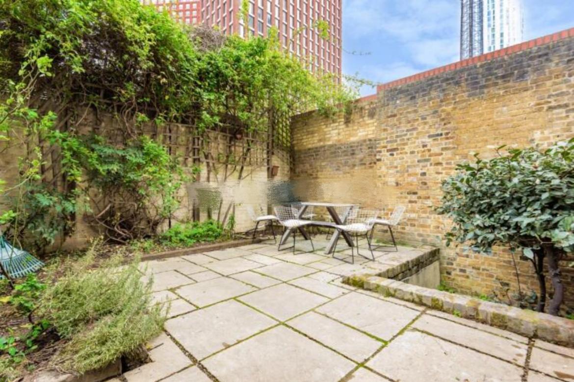 Shared Guest House 5 Mins Walk From Vauxhall And Nine Elms Station With Off-Site Parking Near Us Embassy Лондон Экстерьер фото